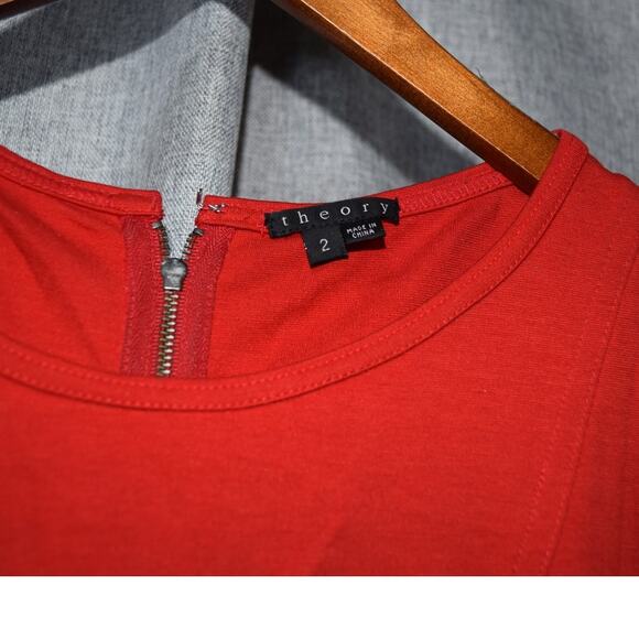 Theory Red Short Sleeve Zip-Back Sheath Dress Women’s 2 - Picture 3 of 4